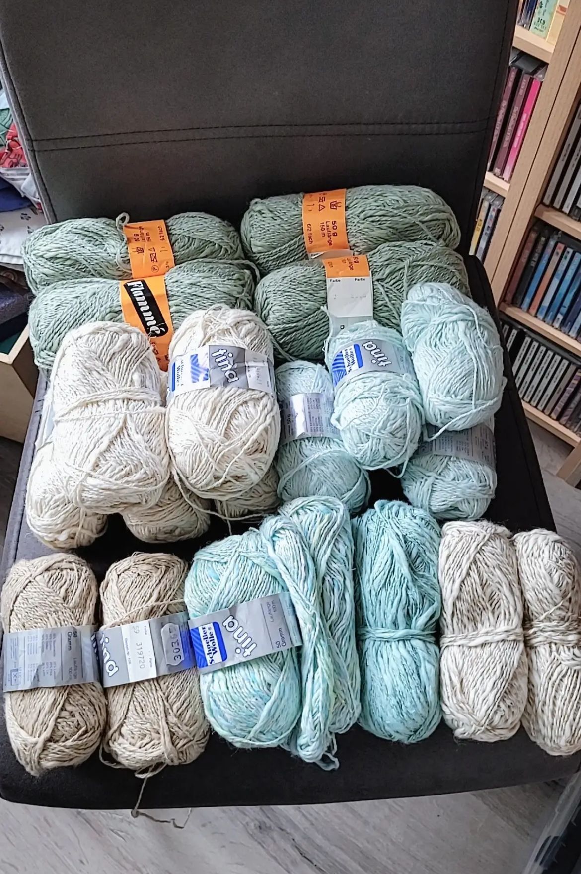 NoName 950g Baumwollbouclegarn - Verkäuferin Renate