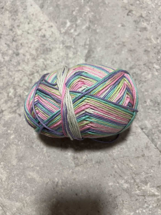 1x Hobbii Rainbow Baumwoll Acryl- Verkäuferin Melina