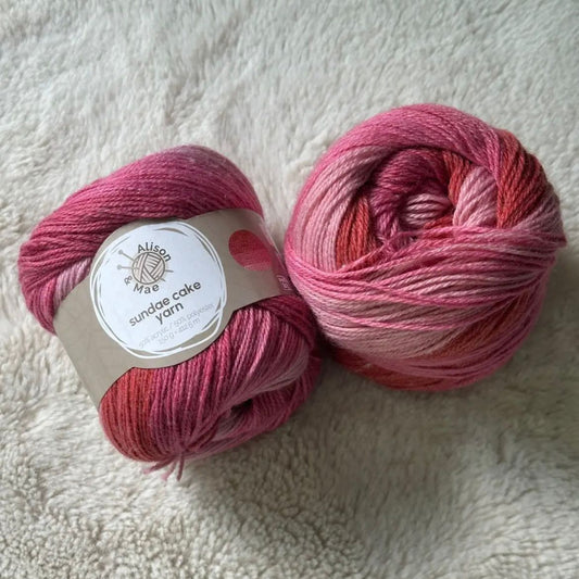 1x Sundae Cake Yarn - Verkäuferin Miriam