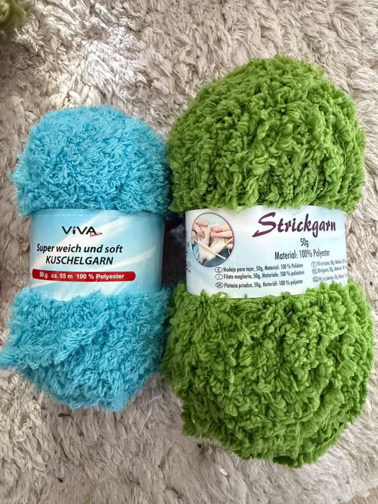 2x Strickgarn - Verkäuferin Lucy