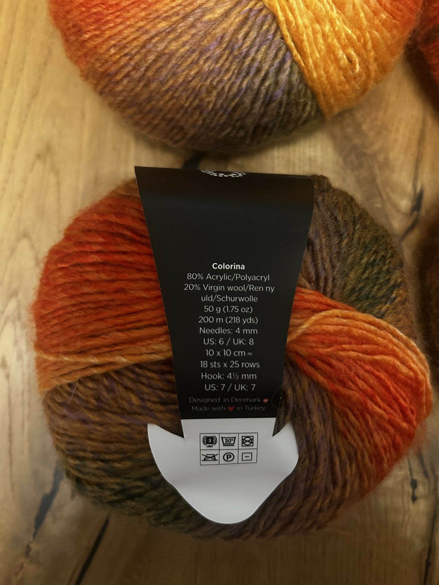 Colorina Wolle von Hobbii